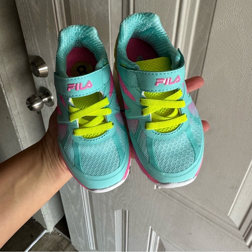 Brand new size 8 filas girls shoes